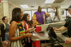 pg电子试玩入口本菲卡训练开放日，窗口期临场应变引欢呼，社区盾在即，轮换策略成焦点(加强实战化训练心得体会)