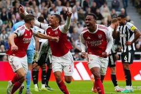 PG官方英超冲刺阶段再迎强敌，洛杉矶快船更衣室发声，主帅态度——震撼外界，临场指挥获称赞的简单介绍